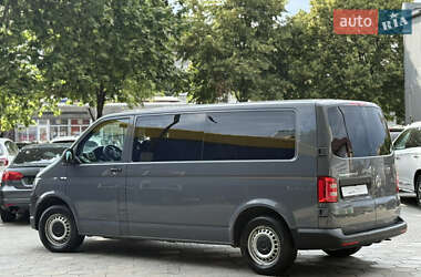 Минивэн Volkswagen Transporter 2018 в 