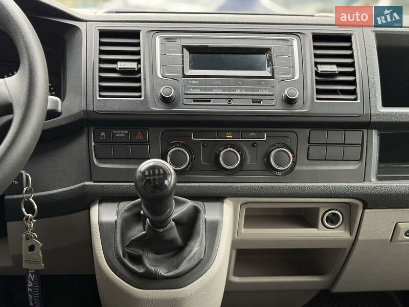 Минивэн Volkswagen Transporter 2018 в Одессе