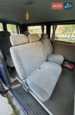 Минивэн Volkswagen Transporter 2005 в 