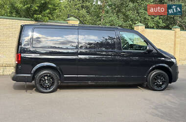 Грузопассажирский фургон Volkswagen Transporter 2021 в 
