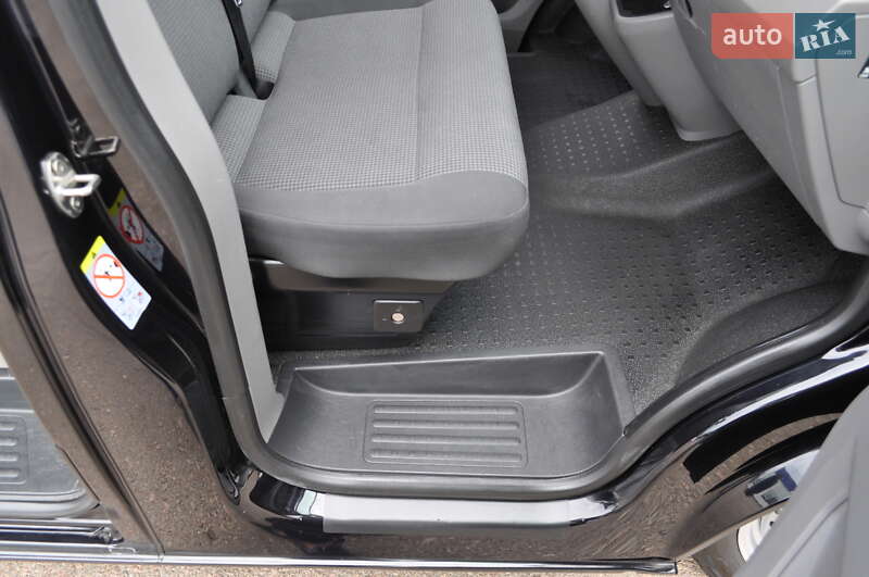 Вантажний фургон Volkswagen Transporter 2020 в Києві