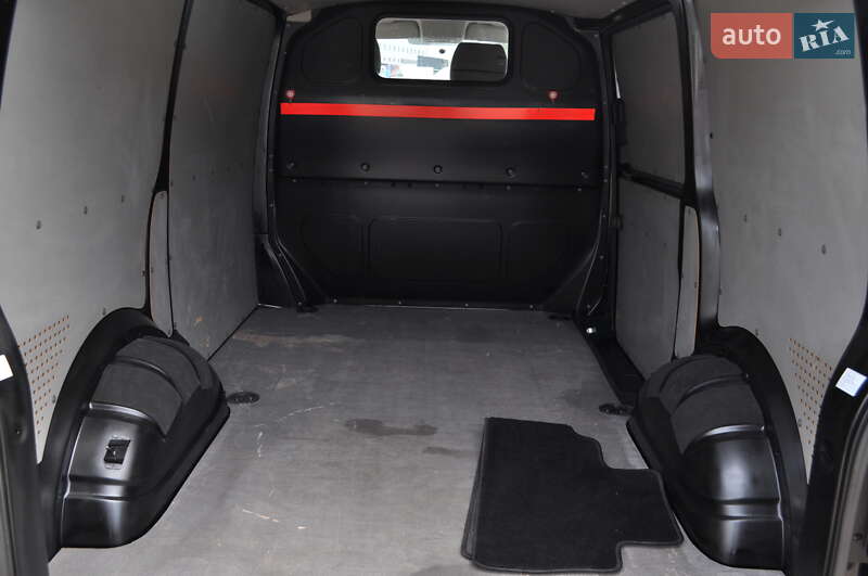 Вантажний фургон Volkswagen Transporter 2020 в Києві