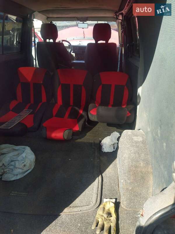 Минивэн Volkswagen Transporter 1998 в Киеве