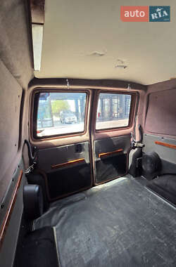 Грузопассажирский фургон Volkswagen Transporter 2000 в 