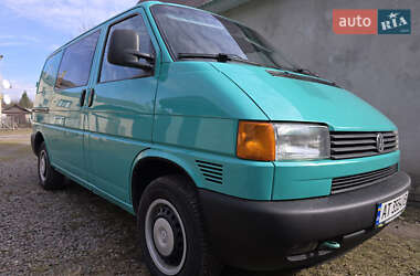 Грузопассажирский фургон Volkswagen Transporter 2000 в 