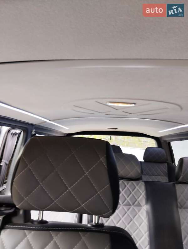 Минивэн Volkswagen Transporter 2014 в Коростене