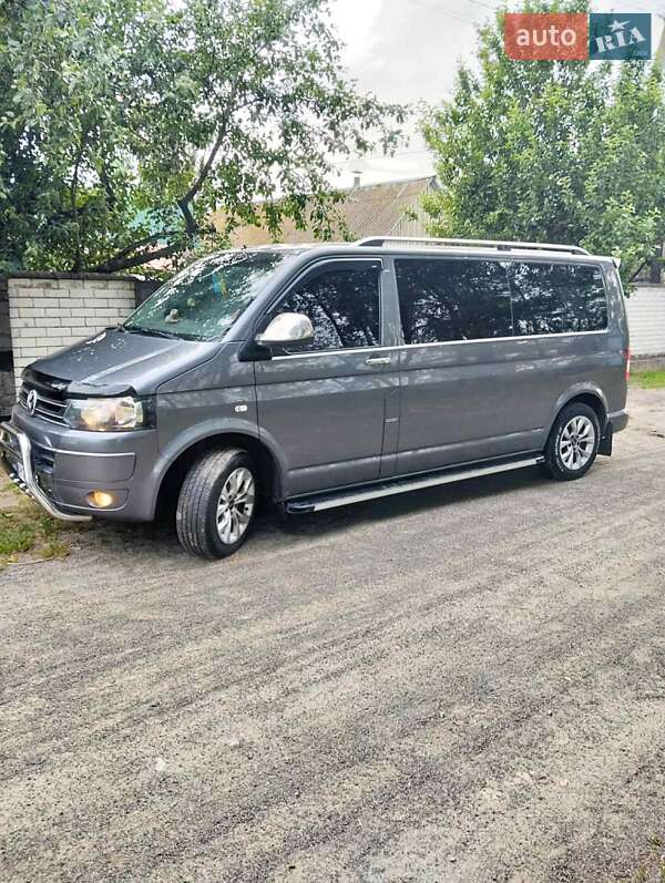 Минивэн Volkswagen Transporter 2014 в Коростене