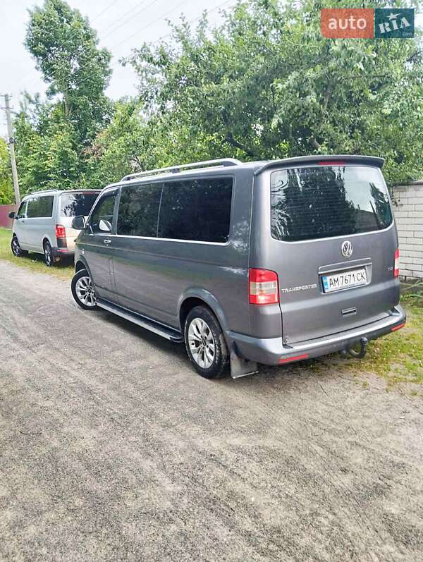 Минивэн Volkswagen Transporter 2014 в Коростене