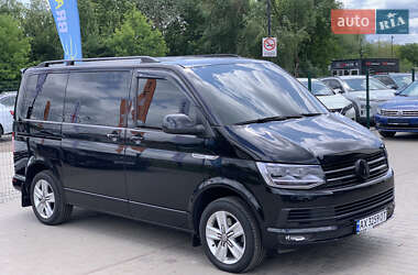 Минивэн Volkswagen Transporter 2017 в 
