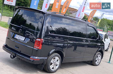 Минивэн Volkswagen Transporter 2017 в 