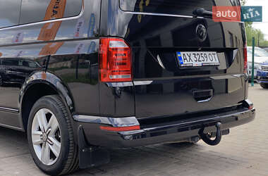 Минивэн Volkswagen Transporter 2017 в 