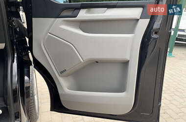 Минивэн Volkswagen Transporter 2017 в 
