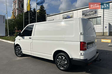 Минивэн Volkswagen Transporter 2017 в 