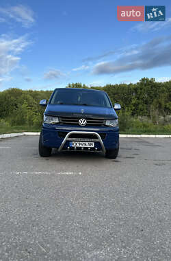 Минивэн Volkswagen Transporter 2011 в 