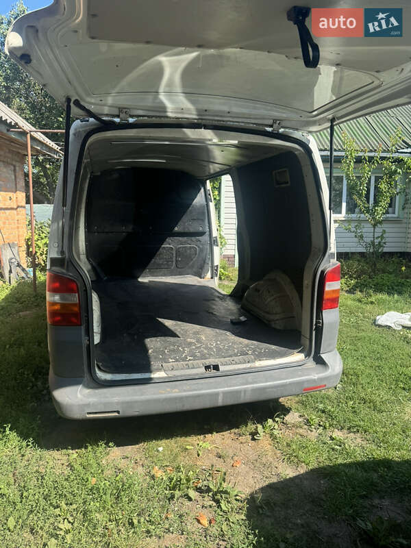 Грузовой фургон Volkswagen Transporter 2007 в Белополье
