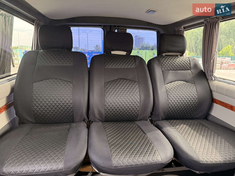 Минивэн Volkswagen Transporter 2006 в Киеве