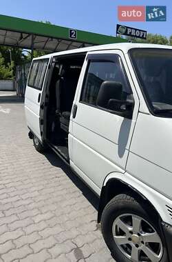 Минивэн Volkswagen Transporter 2000 в Черновцах