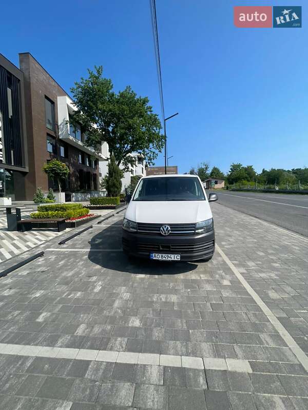 Грузовой фургон Volkswagen Transporter 2019 в 