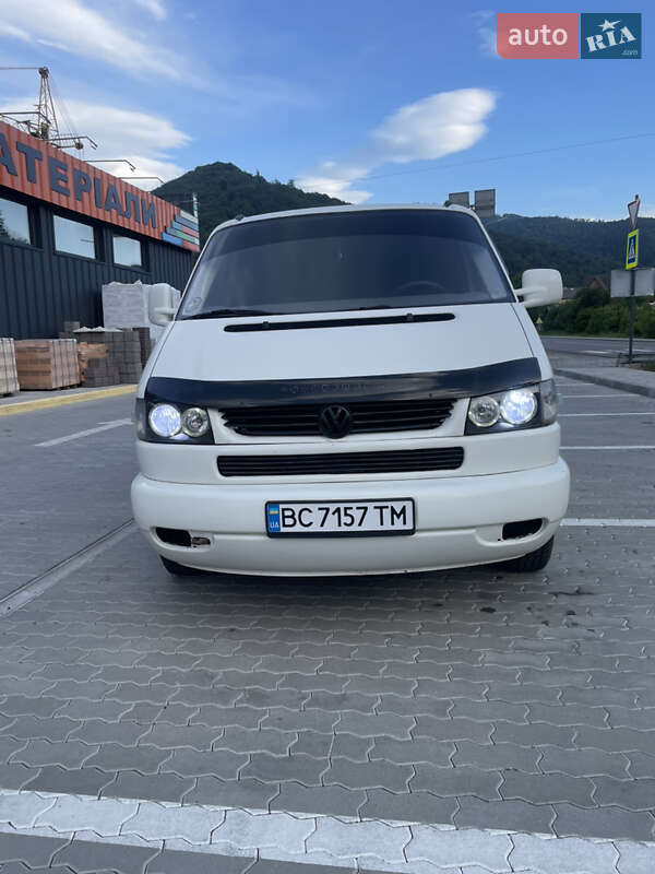 Мінівен Volkswagen Transporter 2001 в Сколе