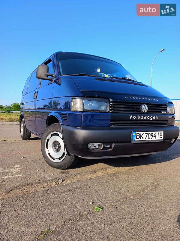 Минивэн Volkswagen Transporter 1999 в 