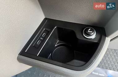 Грузовой фургон Volkswagen Transporter 2020 в 