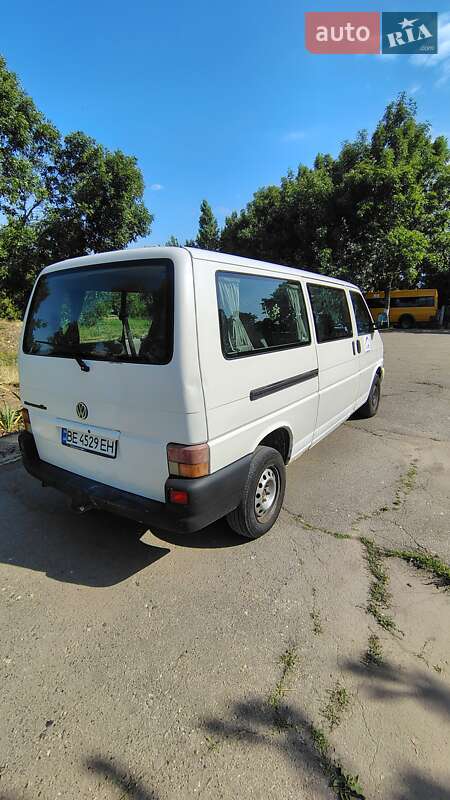 Микроавтобус Volkswagen Transporter 2002 в Николаеве