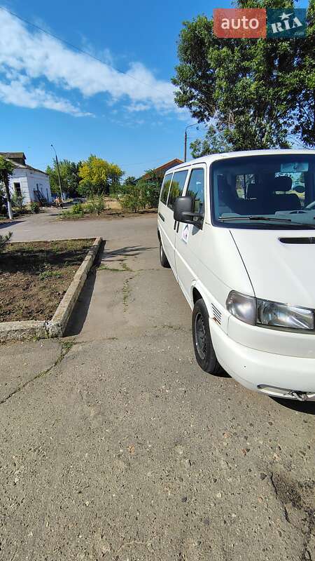 Микроавтобус Volkswagen Transporter 2002 в Николаеве