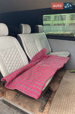 Минивэн Volkswagen Transporter 2004 в 