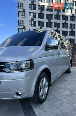 Минивэн Volkswagen Transporter 2009 в 