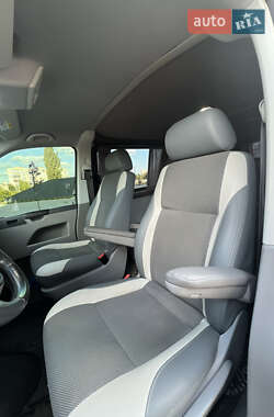 Минивэн Volkswagen Transporter 2009 в 
