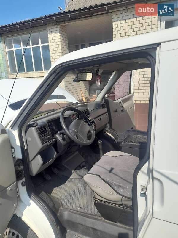 Микроавтобус Volkswagen Transporter 1999 в 