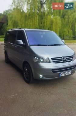 Минивэн Volkswagen Transporter 2004 в 