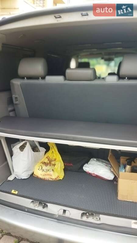 Минивэн Volkswagen Transporter 2004 в Ивано-Франковске