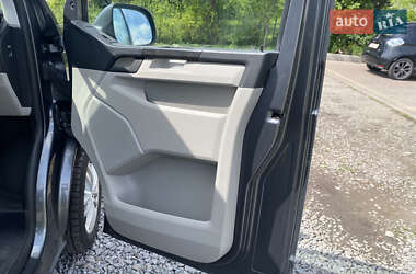 Минивэн Volkswagen Transporter 2018 в 
