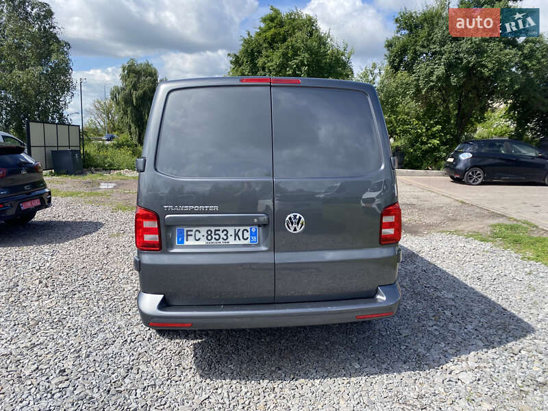 Минивэн Volkswagen Transporter 2018 в Дубно