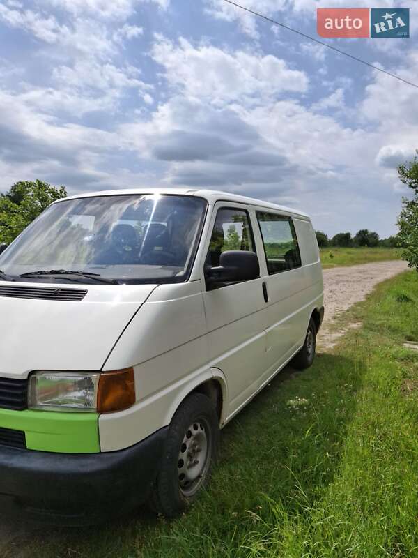 Минивэн Volkswagen Transporter 2000 в Львове