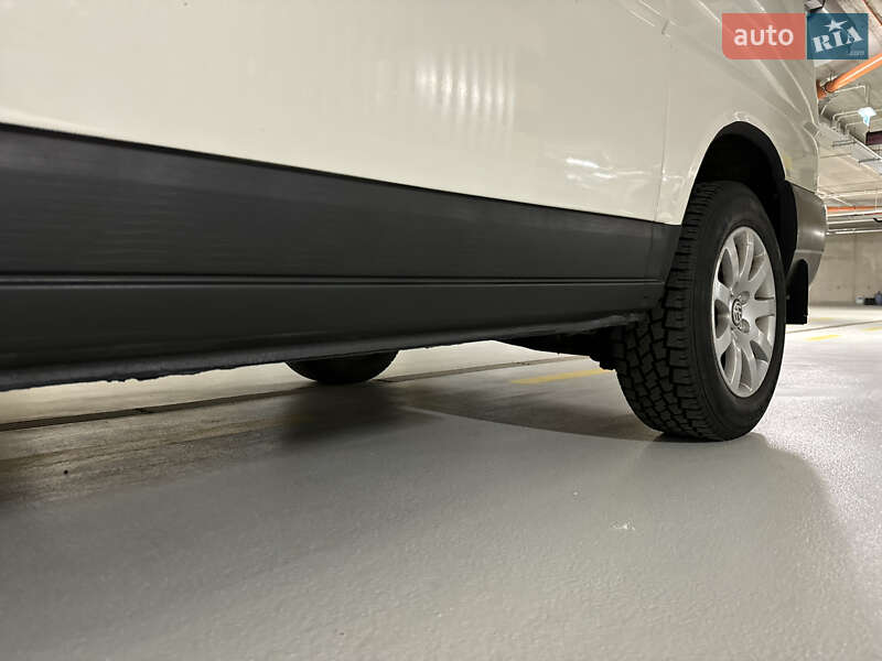 Минивэн Volkswagen Transporter 2000 в Львове