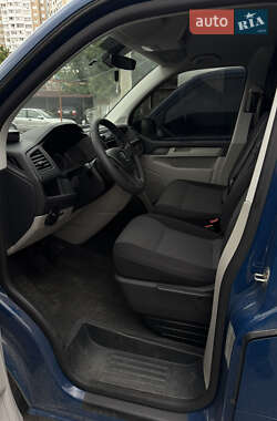 Минивэн Volkswagen Transporter 2018 в 