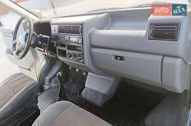 Минивэн Volkswagen Transporter 1999 в 