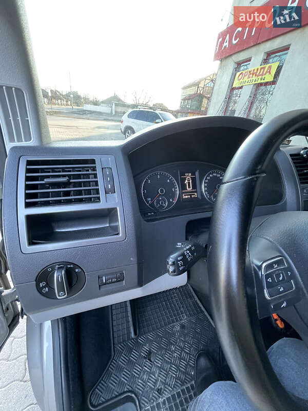 Минивэн Volkswagen Transporter 2012 в Надворной