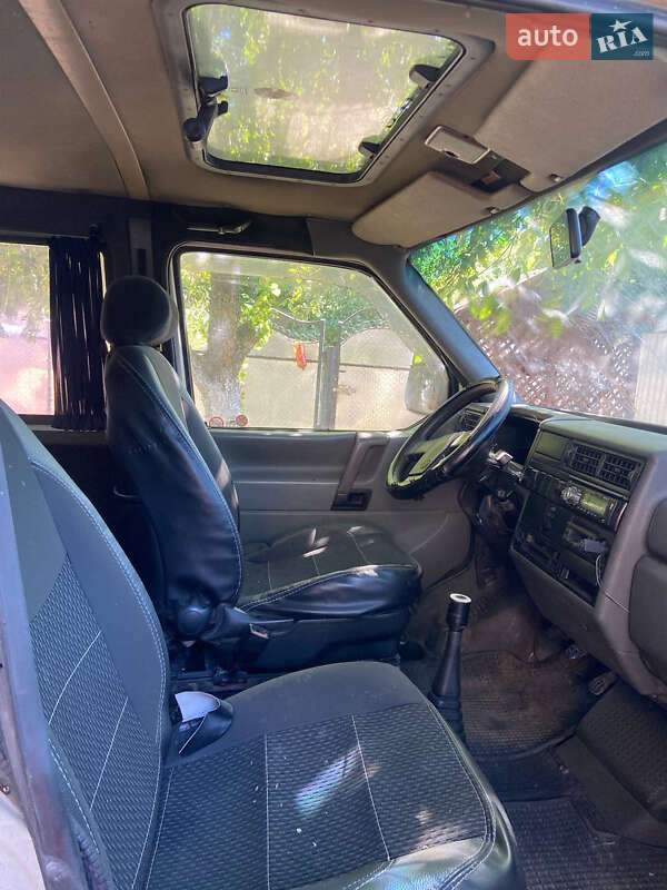 Минивэн Volkswagen Transporter 1994 в Черновцах
