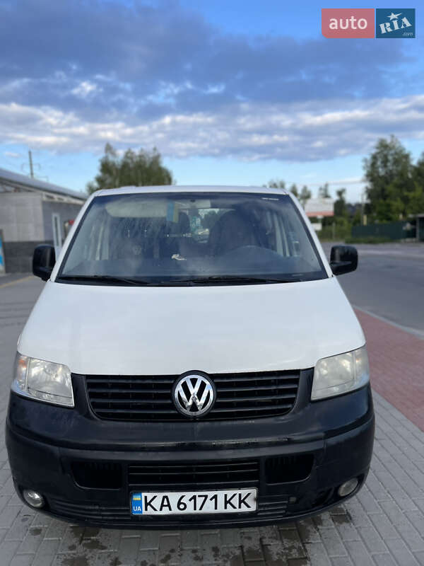 Минивэн Volkswagen Transporter 2004 в 