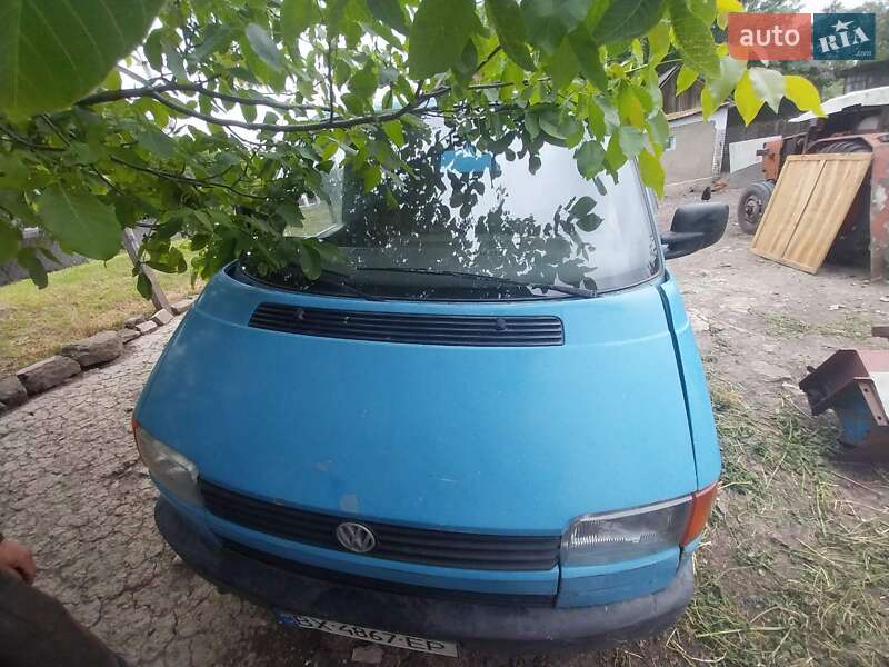Грузовой фургон Volkswagen Transporter 1991 в Михновцах