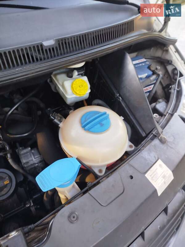 Минивэн Volkswagen Transporter 2009 в Шостке