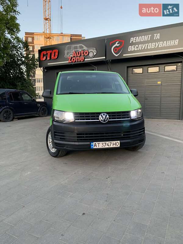 Минивэн Volkswagen Transporter 2015 в Ивано-Франковске