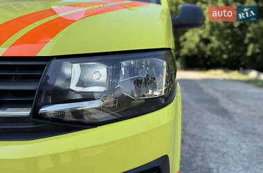 Автомобиль скорой помощи Volkswagen Transporter 2016 в 