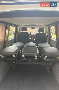 Минивэн Volkswagen Transporter 2012 в 