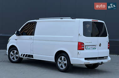 Грузовой фургон Volkswagen Transporter 2017 в 