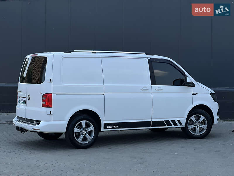 Грузовой фургон Volkswagen Transporter 2017 в Киеве