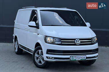 Грузовой фургон Volkswagen Transporter 2017 в 